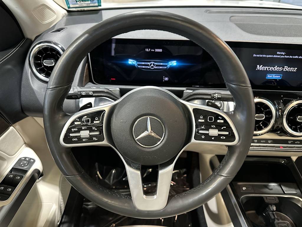 Thumbnail: 2020 Mercedes-Benz GLB - 10