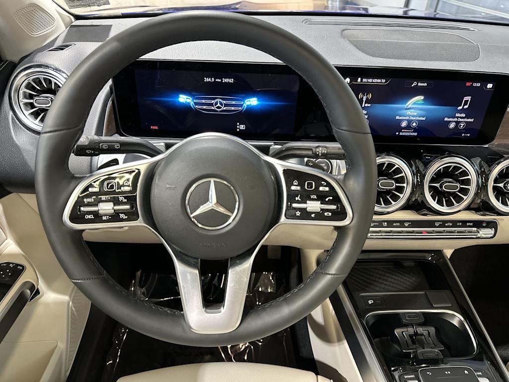 Thumbnail: 2023 Mercedes-Benz GLB - 10