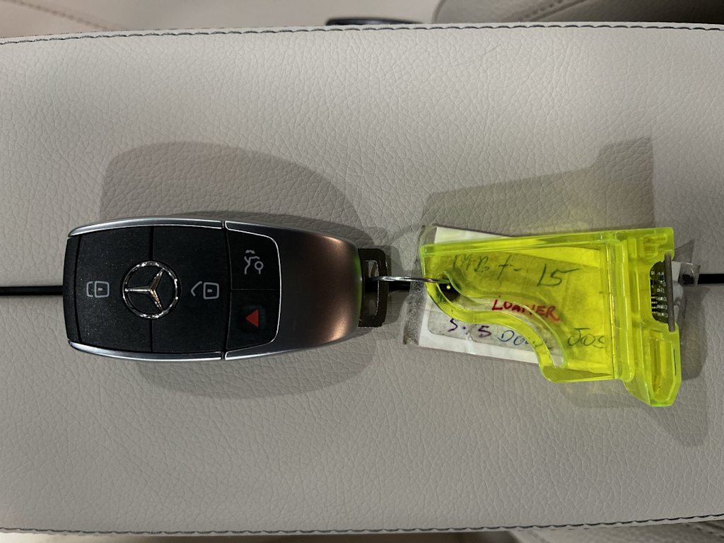 Thumbnail: 2025 Mercedes-Benz GLB - 16