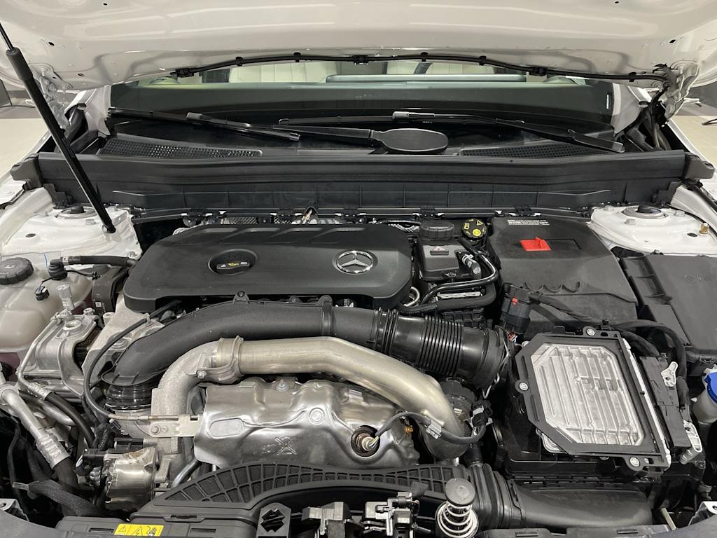 Thumbnail: 2025 Mercedes-Benz GLB - 8