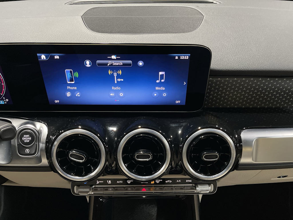 Thumbnail: 2025 Mercedes-Benz GLB - 15