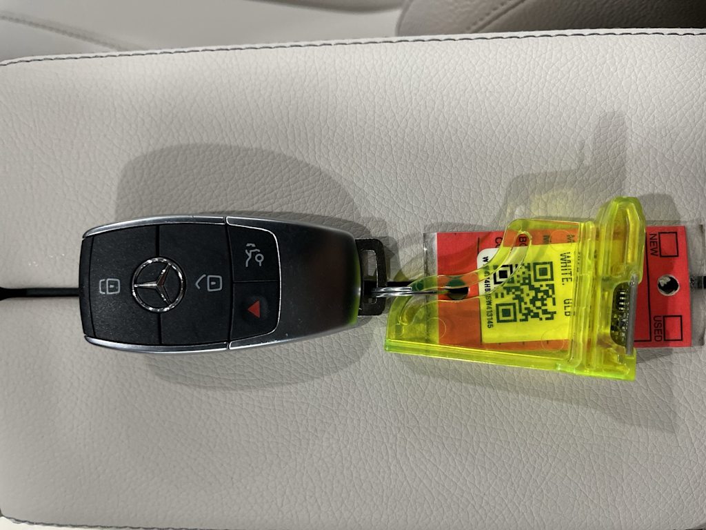 Thumbnail: 2025 Mercedes-Benz GLB - 18