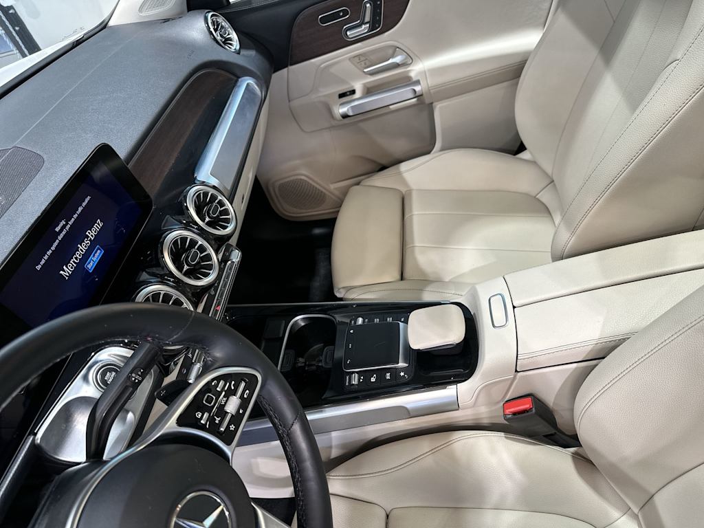 Thumbnail: 2023 Mercedes-Benz GLB - 15