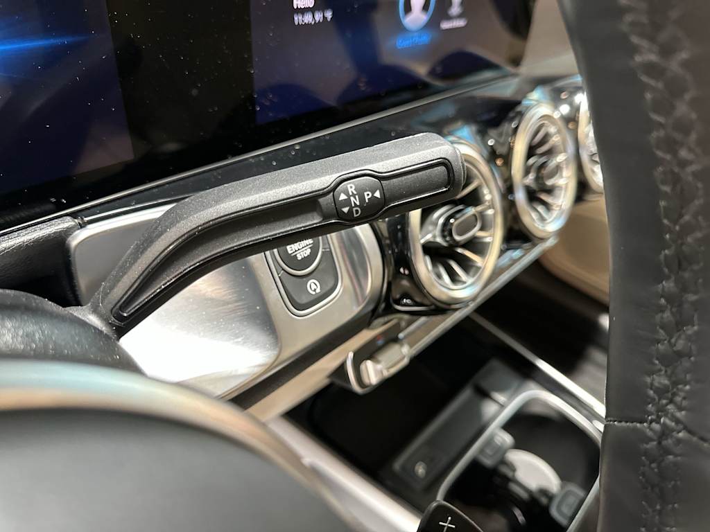 Thumbnail: 2023 Mercedes-Benz GLB - 33