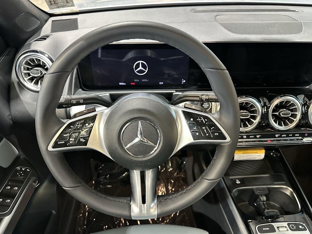 Thumbnail: 2026 Mercedes-Benz GLB - 10