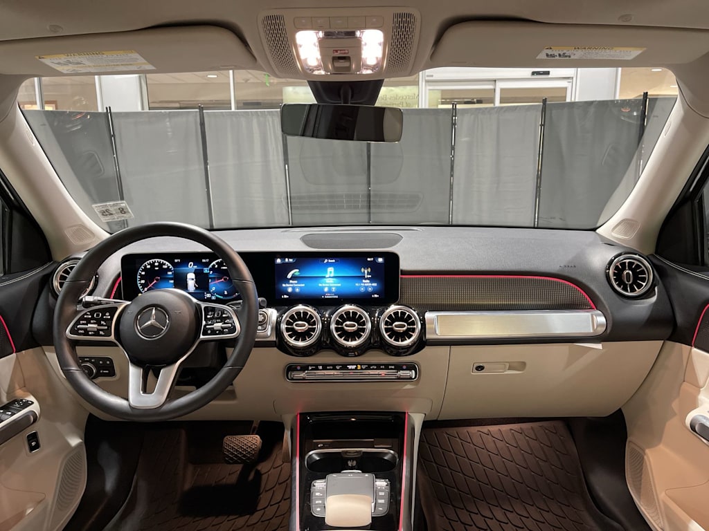 Thumbnail: 2021 Mercedes-Benz GLB - 2