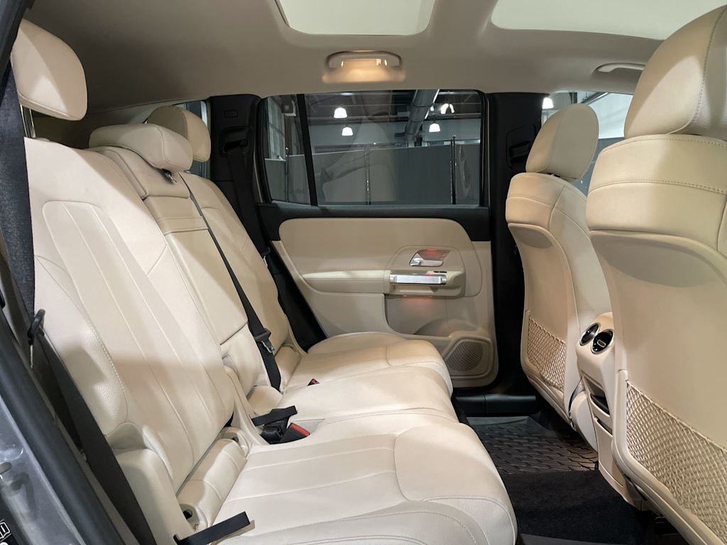 Thumbnail: 2021 Mercedes-Benz GLB - 31