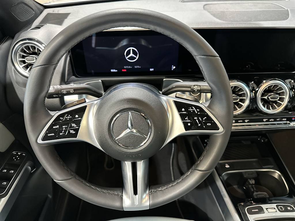 Thumbnail: 2026 Mercedes-Benz GLB - 10