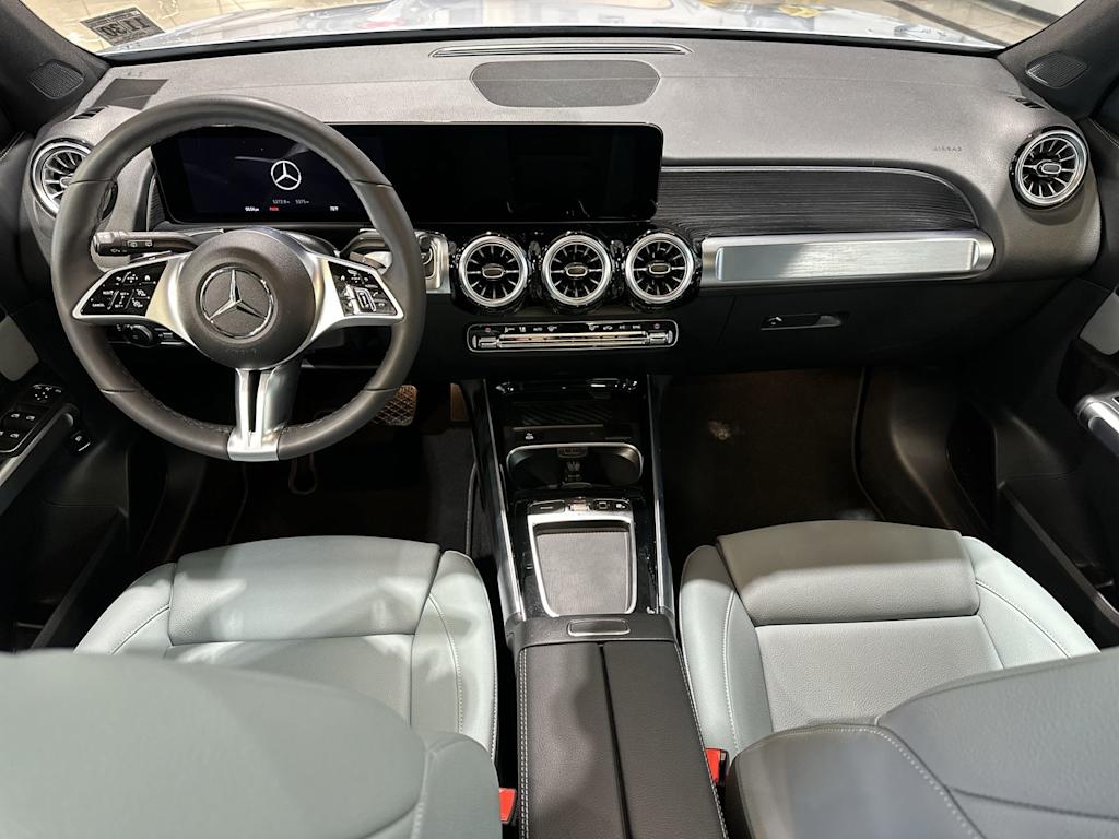 Thumbnail: 2026 Mercedes-Benz GLB - 2