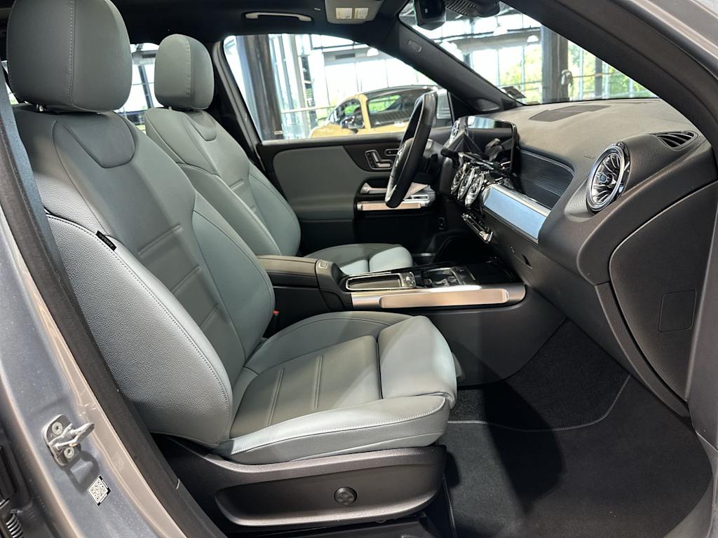 Thumbnail: 2026 Mercedes-Benz GLB - 31