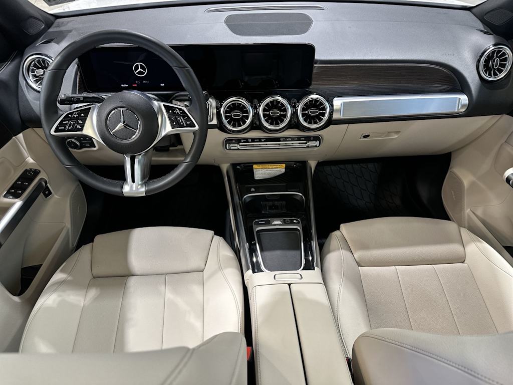 Thumbnail: 2026 Mercedes-Benz GLB - 2