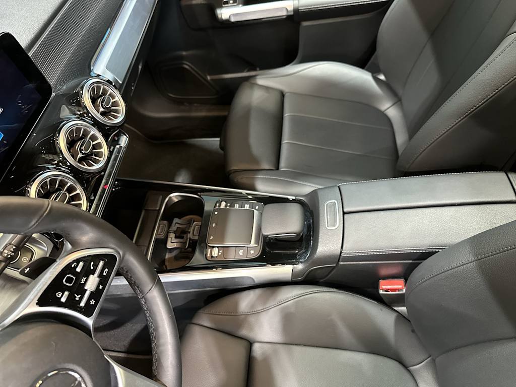 Thumbnail: 2022 Mercedes-Benz GLB - 14