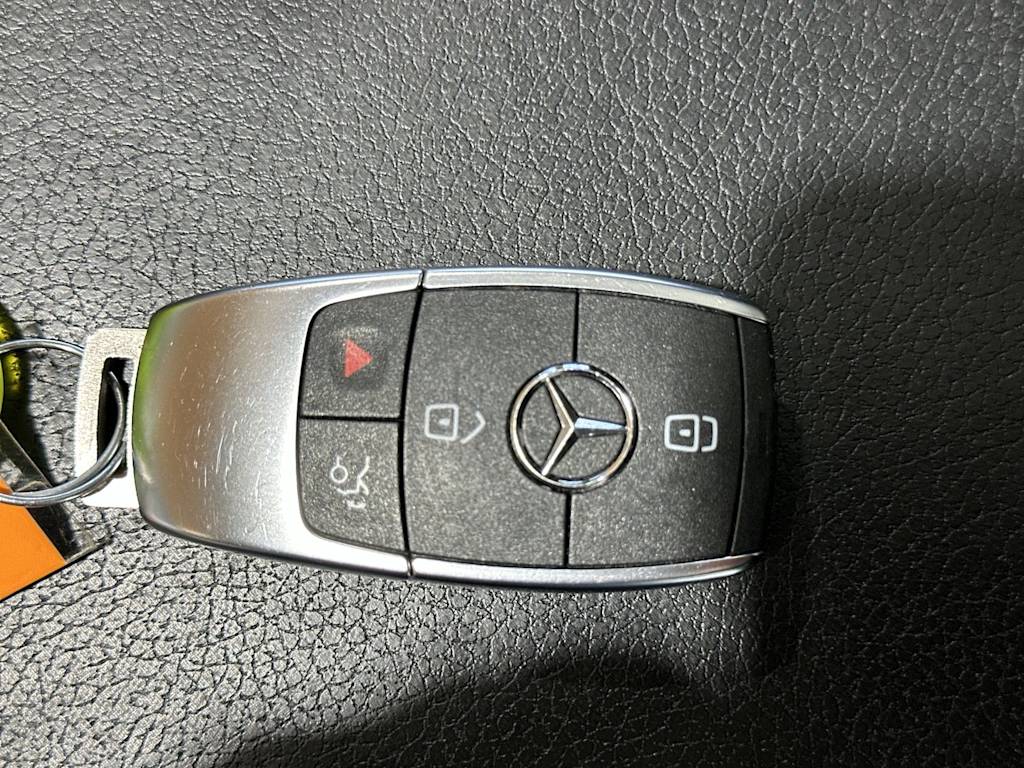 Thumbnail: 2026 Mercedes-Benz GLB - 17