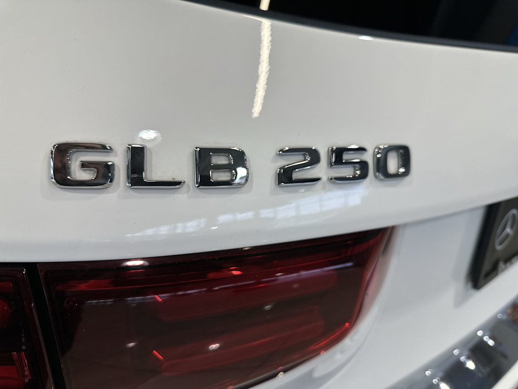 Thumbnail: 2026 Mercedes-Benz GLB - 7