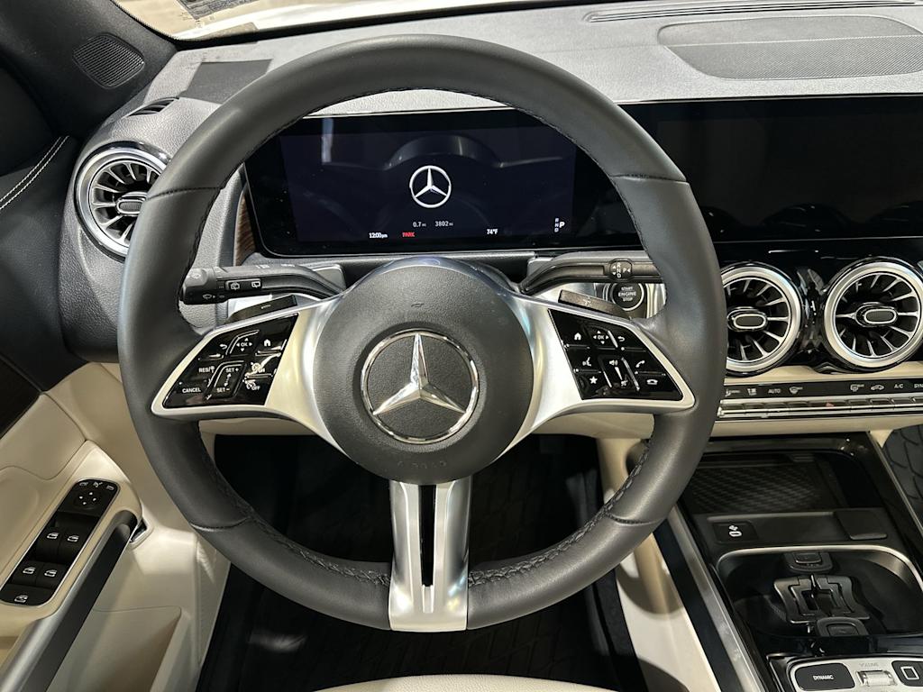 Thumbnail: 2026 Mercedes-Benz GLB - 10
