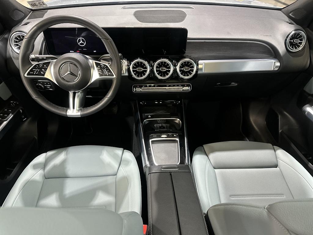 Thumbnail: 2026 Mercedes-Benz GLB - 2