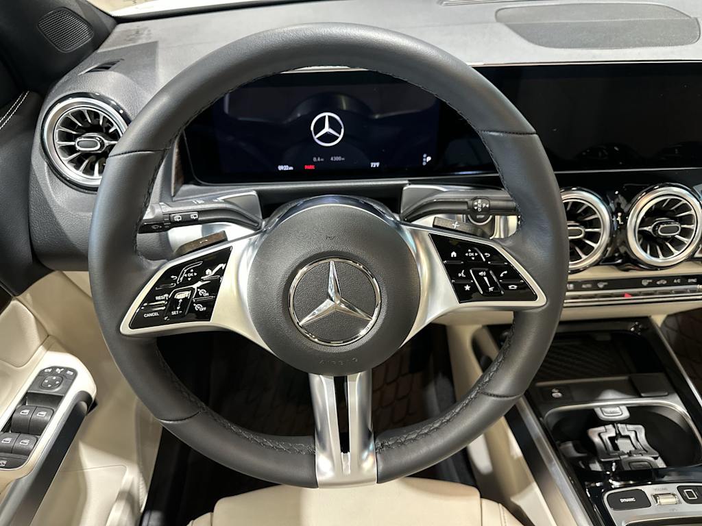 Thumbnail: 2026 Mercedes-Benz GLB - 10