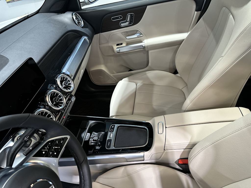 Thumbnail: 2026 Mercedes-Benz GLB - 14