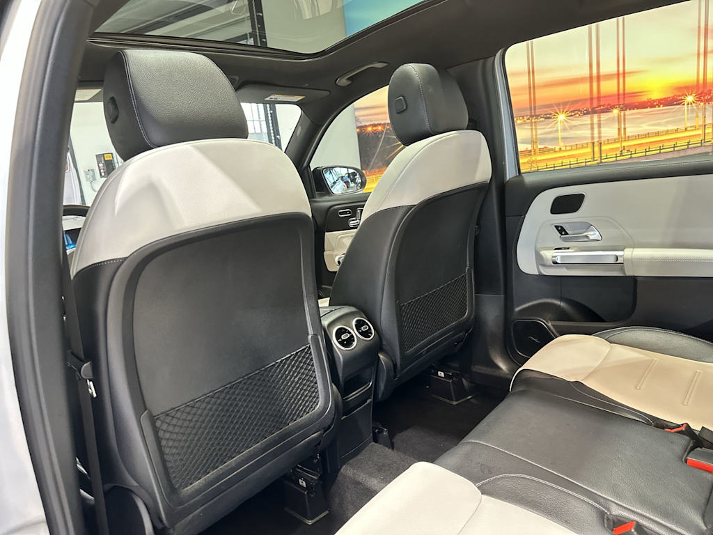 Thumbnail: 2021 Mercedes-Benz GLB - 13