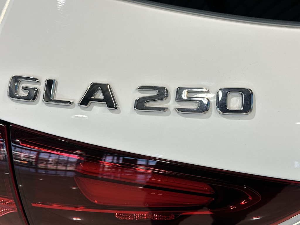 Thumbnail: 2026 Mercedes-Benz GLA - 7