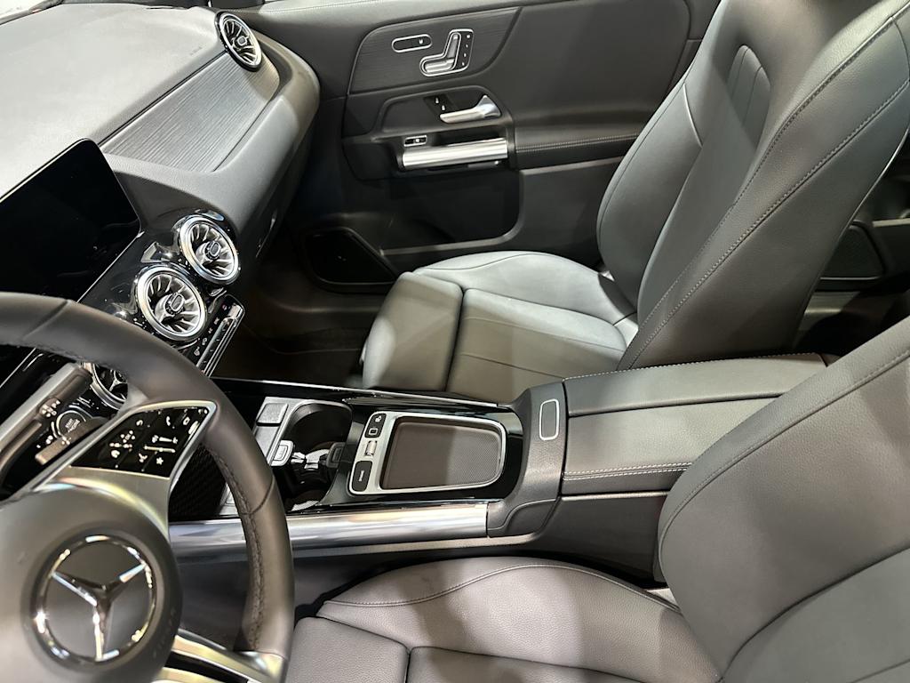 Thumbnail: 2026 Mercedes-Benz GLA - 32