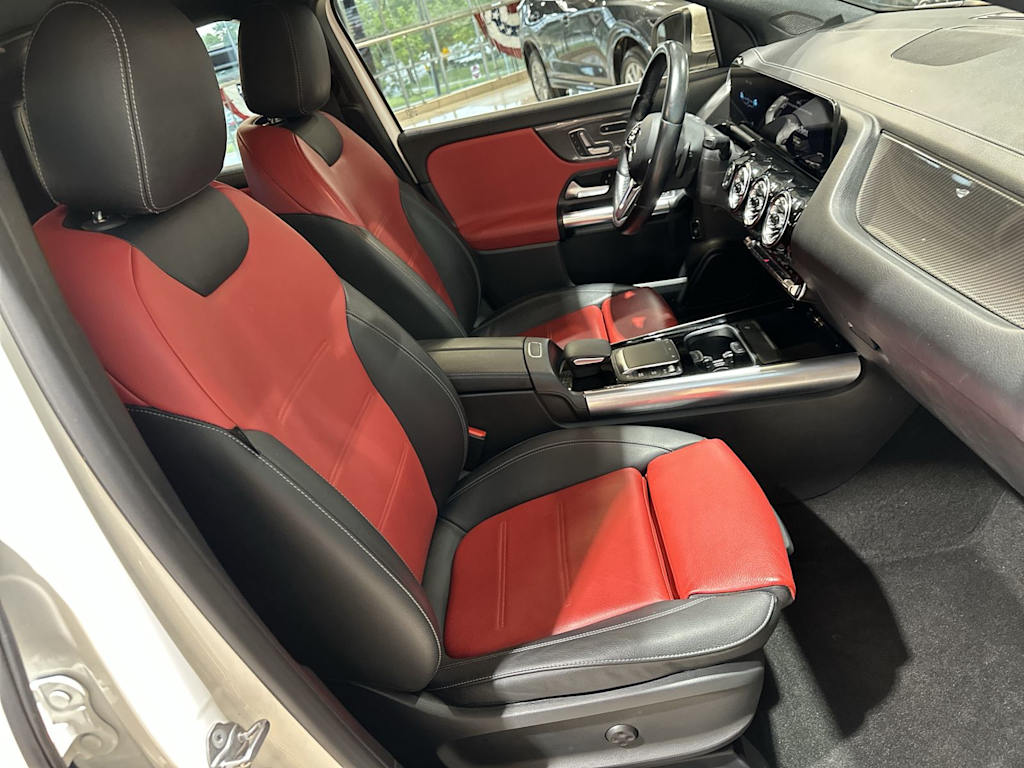 Thumbnail: 2023 Mercedes-Benz GLA - 32