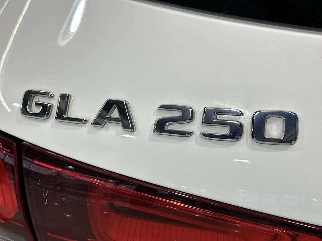 Thumbnail: 2023 Mercedes-Benz GLA - 7