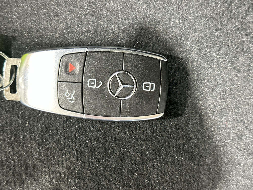 Thumbnail: 2023 Mercedes-Benz GLA - 17