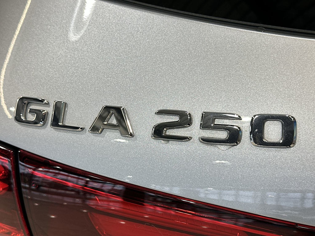 Thumbnail: 2024 Mercedes-Benz GLA - 7