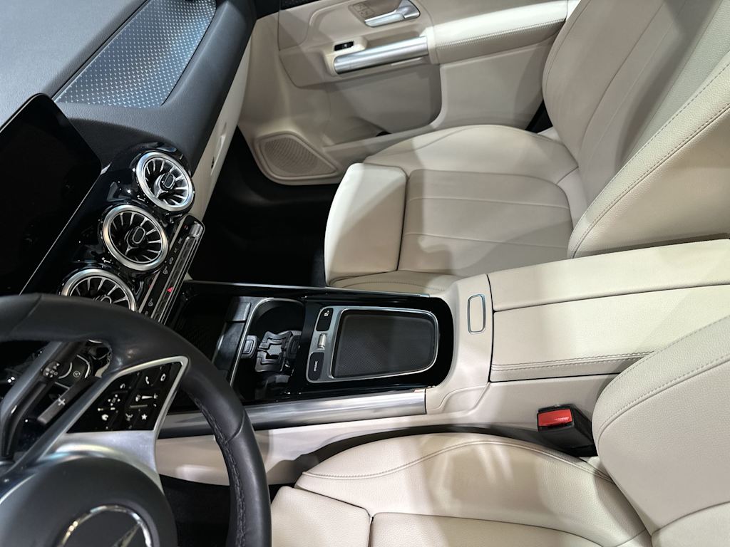Thumbnail: 2024 Mercedes-Benz GLA - 15