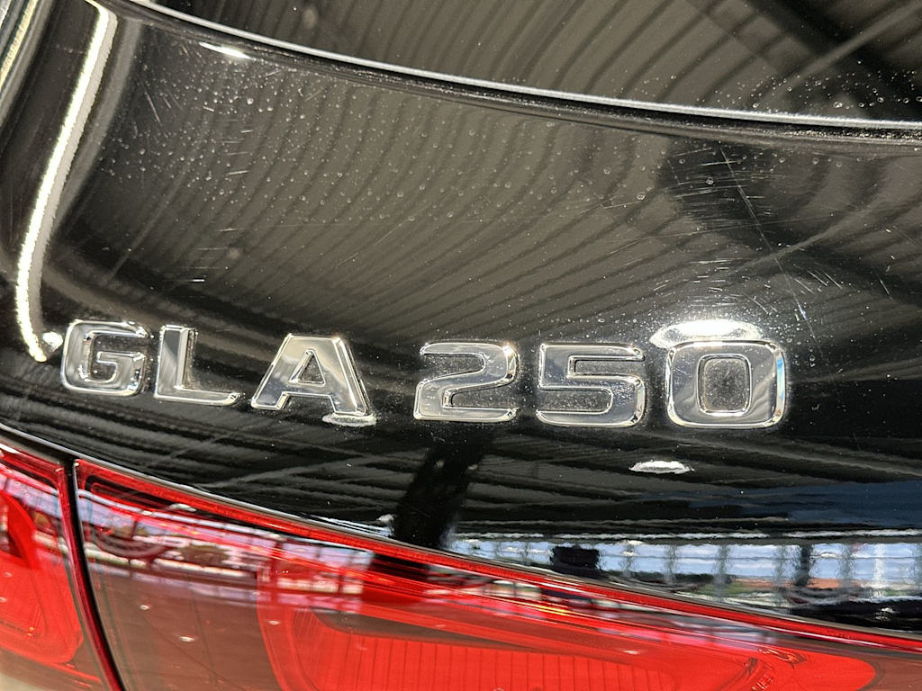Thumbnail: 2023 Mercedes-Benz GLA - 29