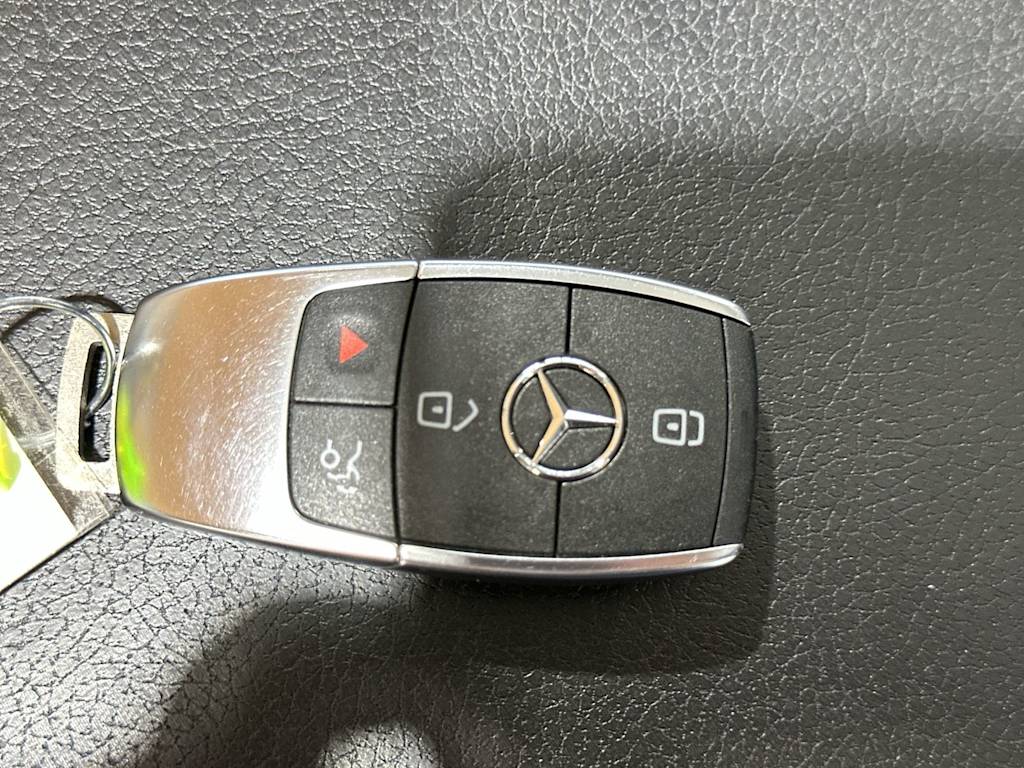 Thumbnail: 2023 Mercedes-Benz GLA - 16