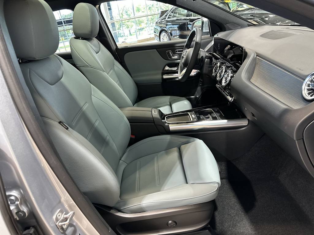 Thumbnail: 2026 Mercedes-Benz GLA - 32