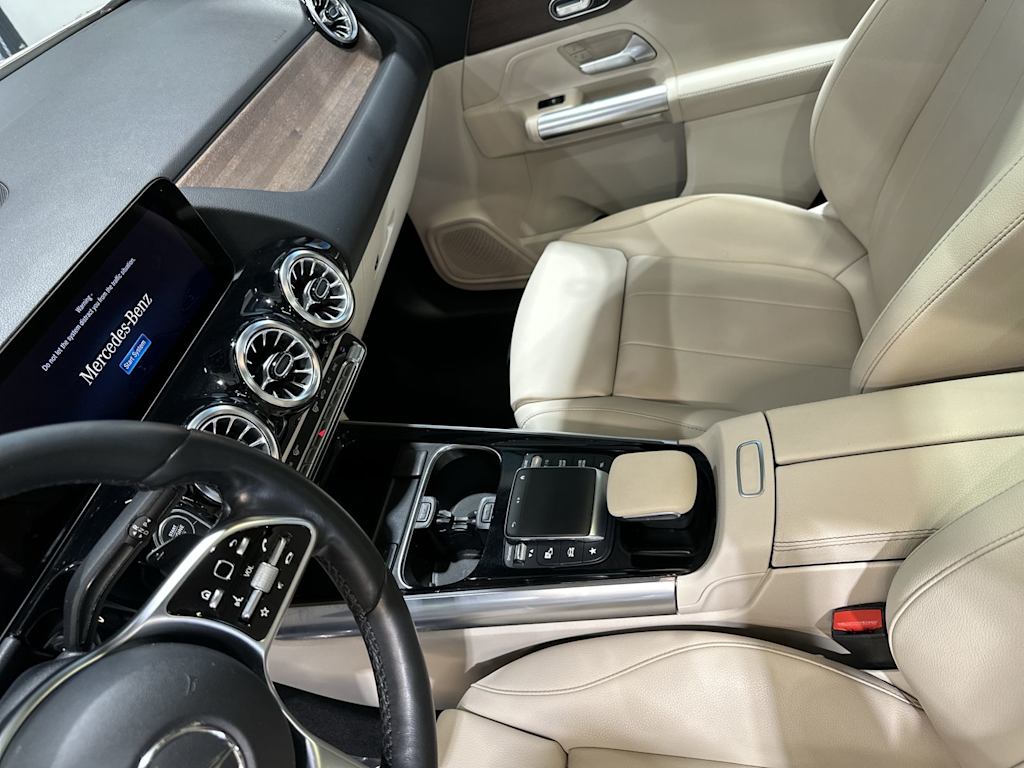 Thumbnail: 2023 Mercedes-Benz GLA - 15