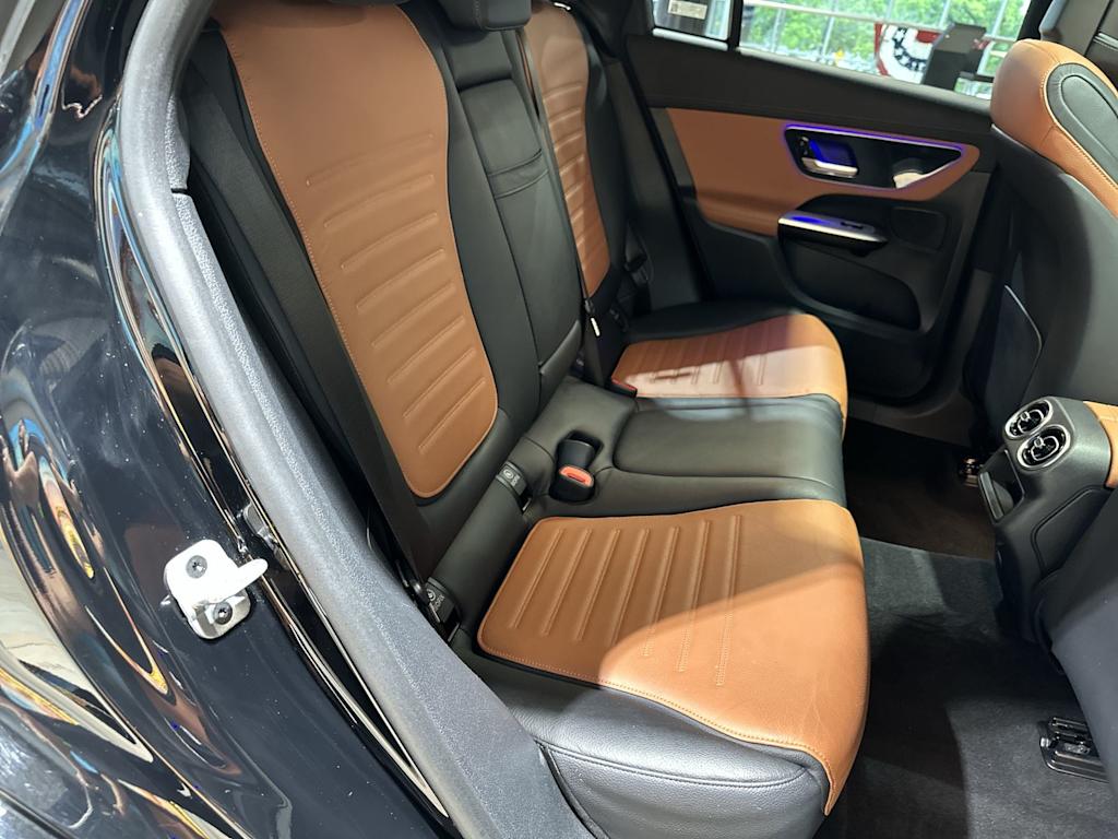 Thumbnail: 2024 Mercedes-Benz GLC - 31