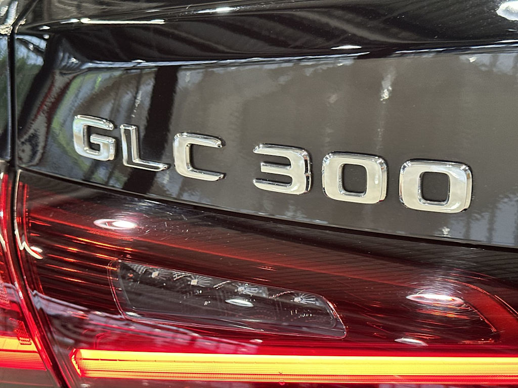 Thumbnail: 2024 Mercedes-Benz GLC - 30
