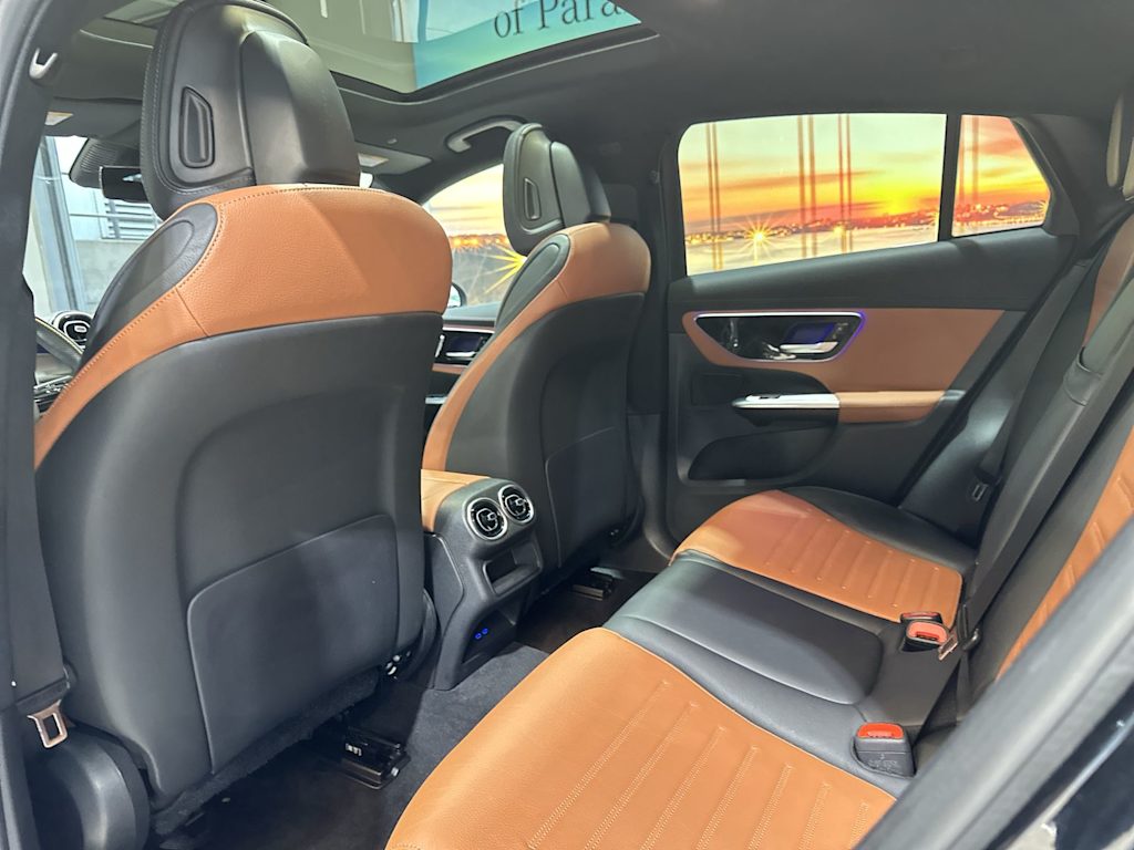 Thumbnail: 2024 Mercedes-Benz GLC - 13