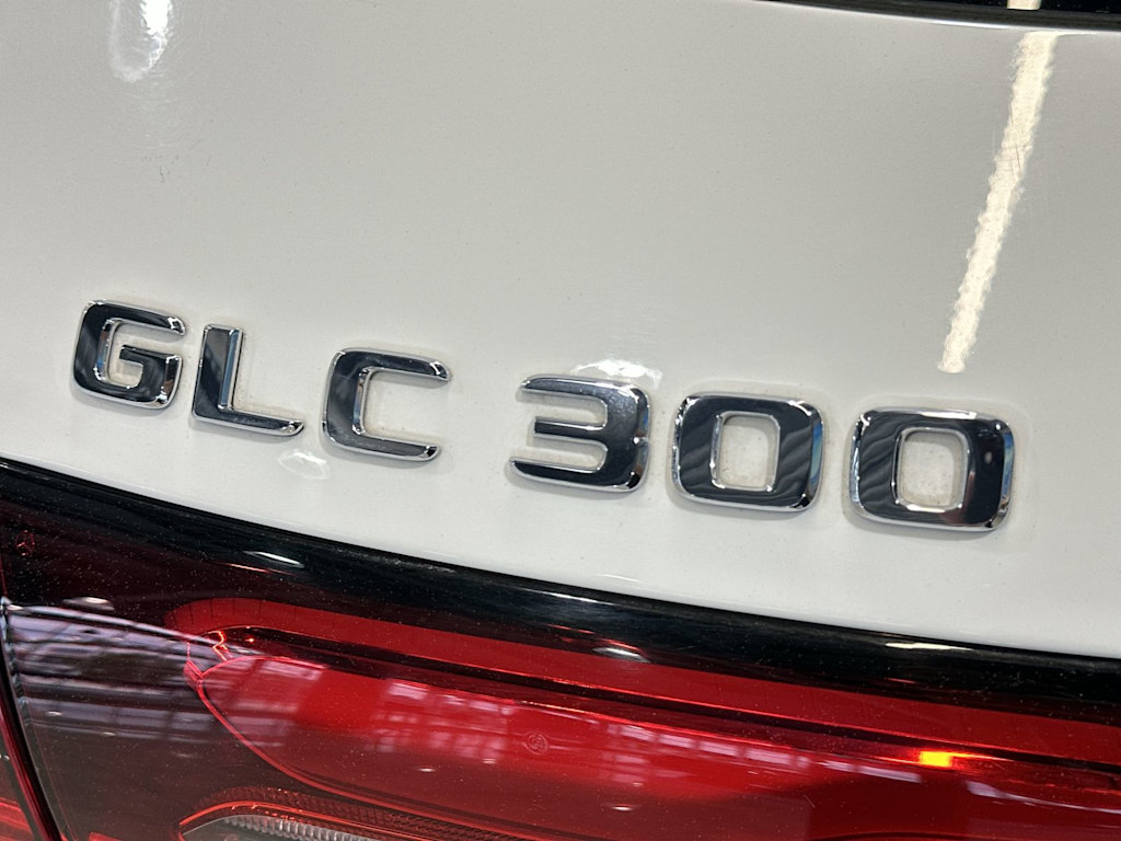Thumbnail: 2023 Mercedes-Benz GLC - 7
