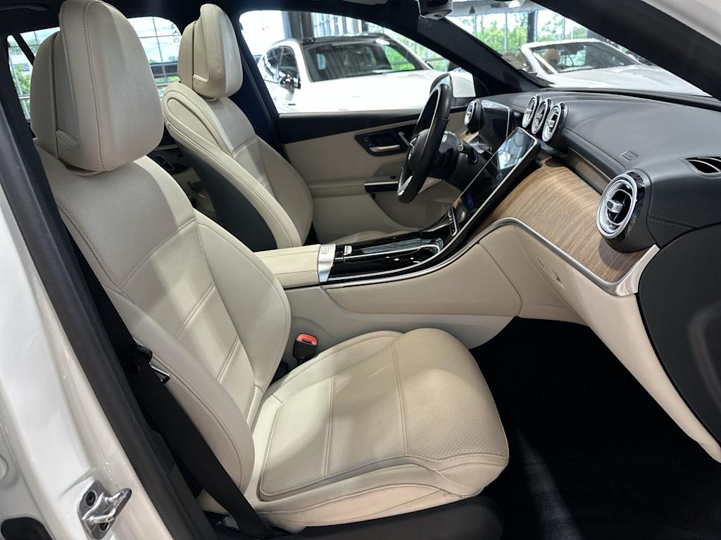 Thumbnail: 2023 Mercedes-Benz GLC - 12