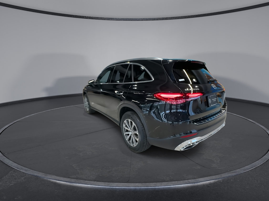 Thumbnail: 2023 Mercedes-Benz GLC - 7