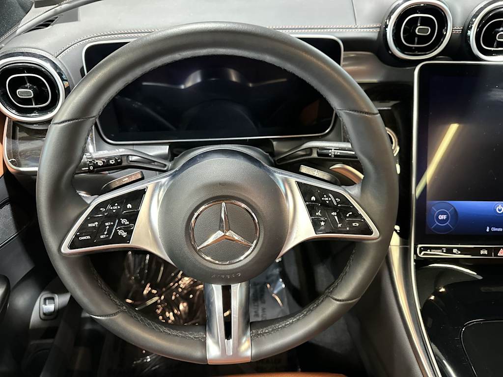 Thumbnail: 2023 Mercedes-Benz GLC - 10