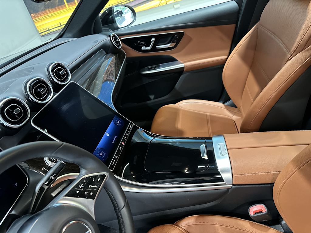 Thumbnail: 2023 Mercedes-Benz GLC - 33