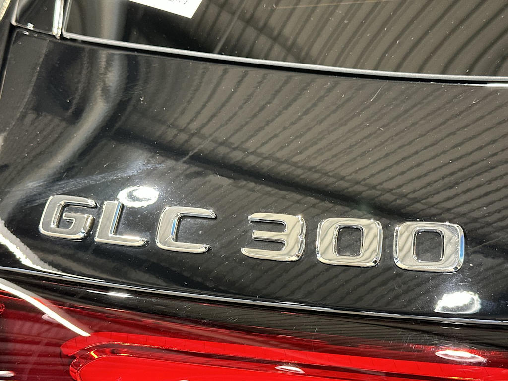 Thumbnail: 2026 Mercedes-Benz GLC - 31