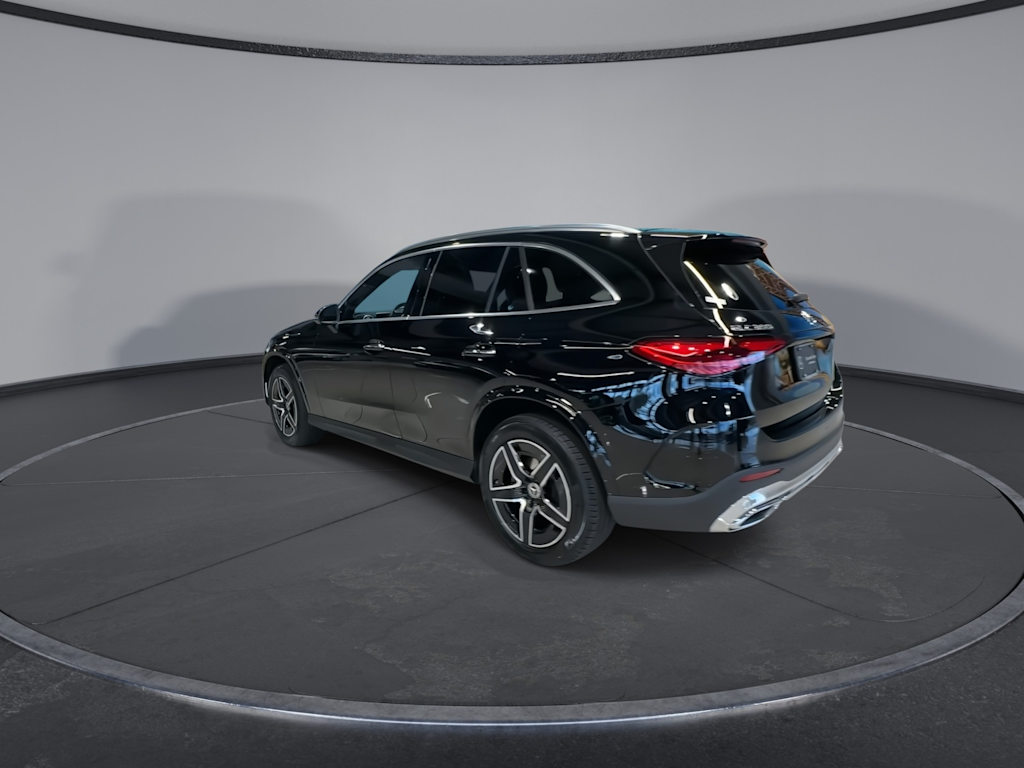 Thumbnail: 2026 Mercedes-Benz GLC - 7