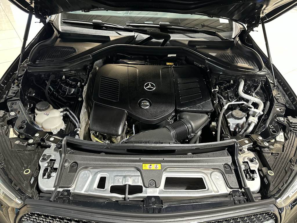 Thumbnail: 2026 Mercedes-Benz GLC - 9