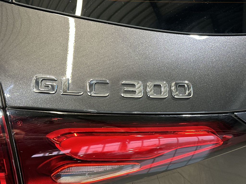 Thumbnail: 2026 Mercedes-Benz GLC - 7