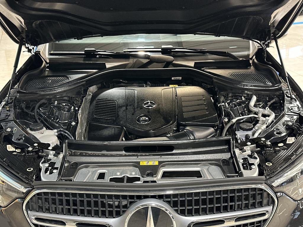 Thumbnail: 2026 Mercedes-Benz GLC - 9
