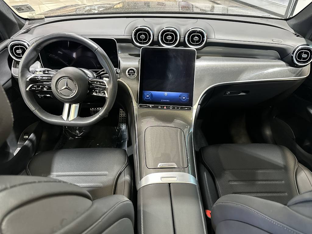 Thumbnail: 2023 Mercedes-Benz GLC - 2