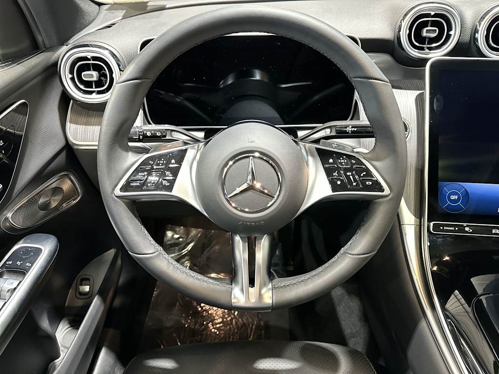 Thumbnail: 2026 Mercedes-Benz GLC - 10
