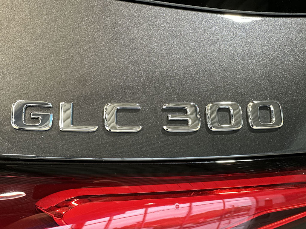 Thumbnail: 2026 Mercedes-Benz GLC - 30